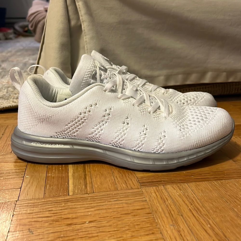 APL Shoes Size 7